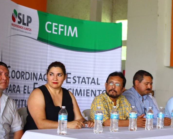 El presidente municipal y funcionarios de Tamazunchale participaron en capacitación impartida por CEFIM.
