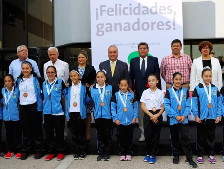 SEGE reconoce a atletas ganadores de medallas en juegos deportivos nacionales escolares y juegos mundiales de olimpiadas especiales