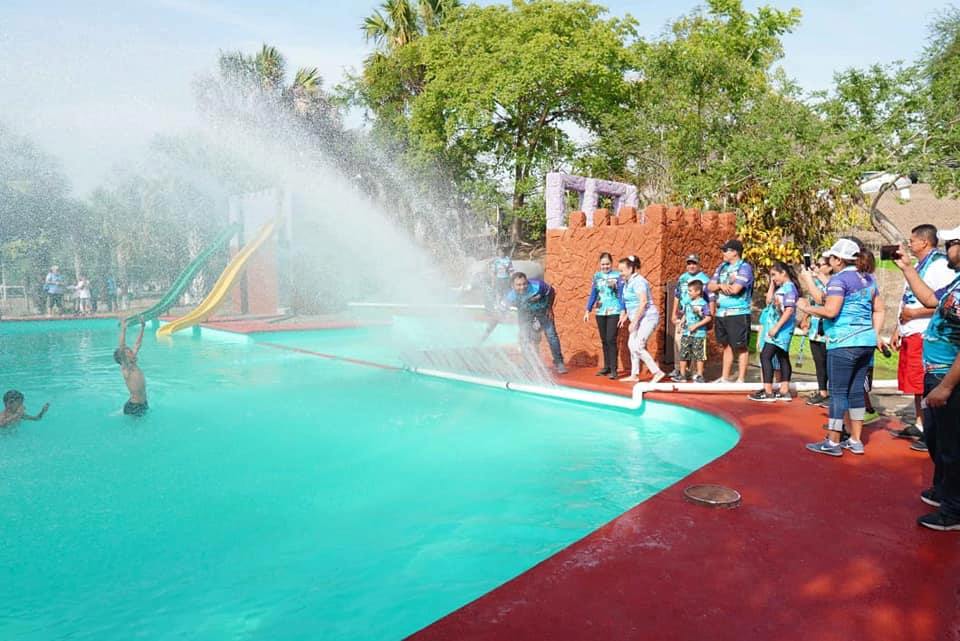 Ayuntamiento invita a niños y niñas a clases de natación en la alberca del Parque Cuayalab
