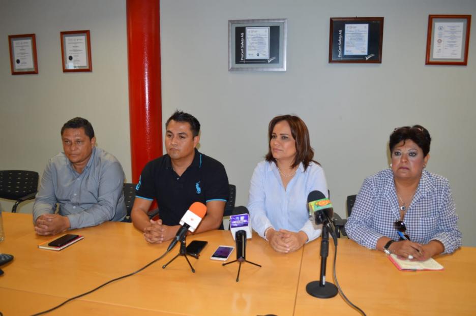 Diputada Vianey Montes visita Invernadero Santa Rita Diputada Vianey Montes visita Invernadero Santa Rita