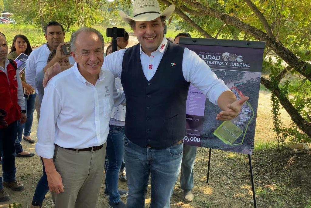 Presenta Adrián Esper proyectos de obras de impacto para Ciudad Valles Presenta Adrián Esper proyectos de obras de impacto para Ciudad Valles