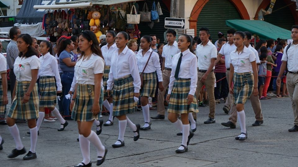 Preparan festejos para el desfile del 20 de noviembre en Tamazunchale. Preparan festejos para el desfile del 20 de noviembre en Tamazunchale.