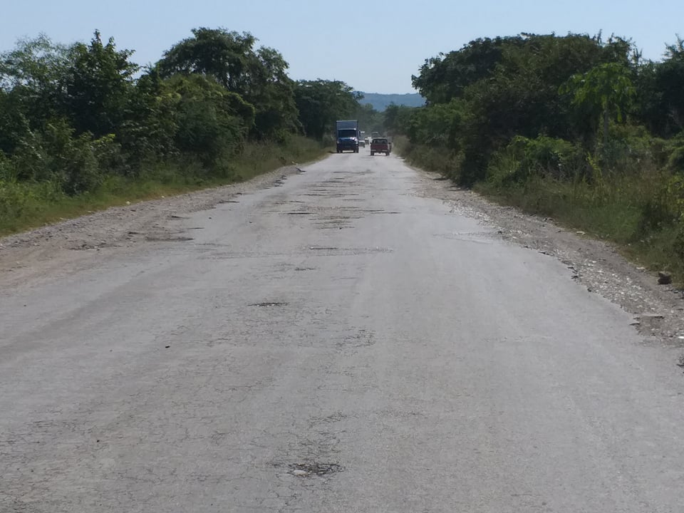 Rehabilitarán 8.2 kilómetros de camino de Tanquián a San Martín Chalchicuautla: Alain Azuara