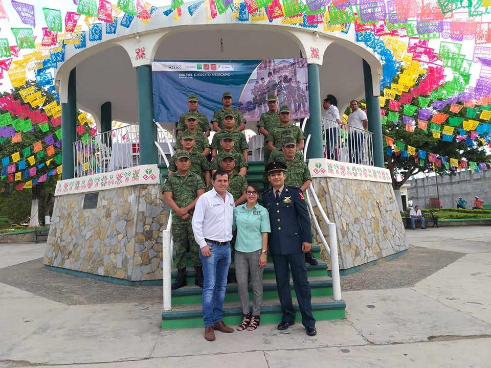 Ayuntamiento de Tanquián celebra en su día al Ejército Mexicano
