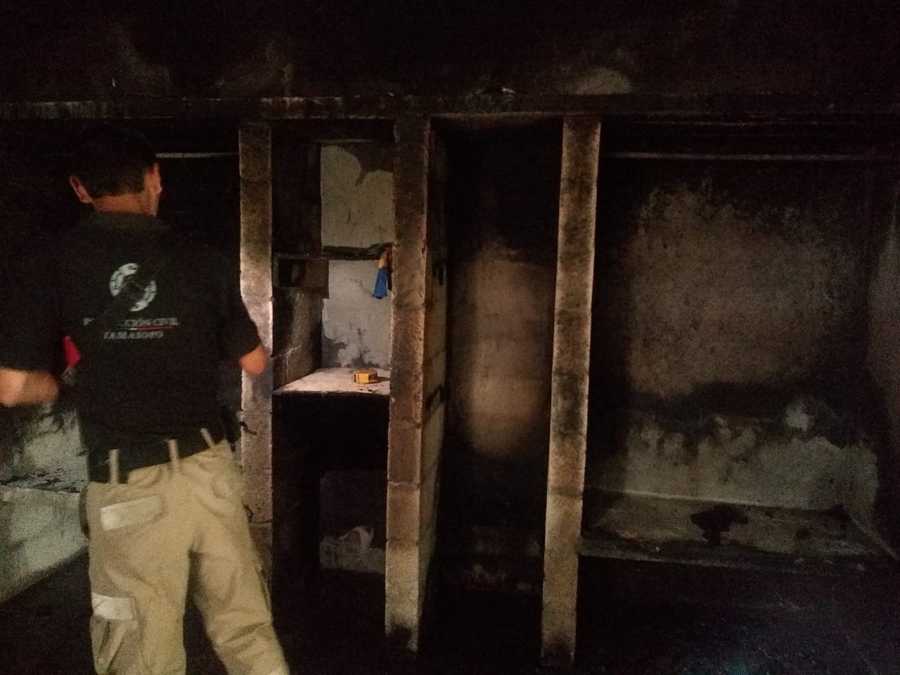 Se quema casa en la Delegación de Tambaca