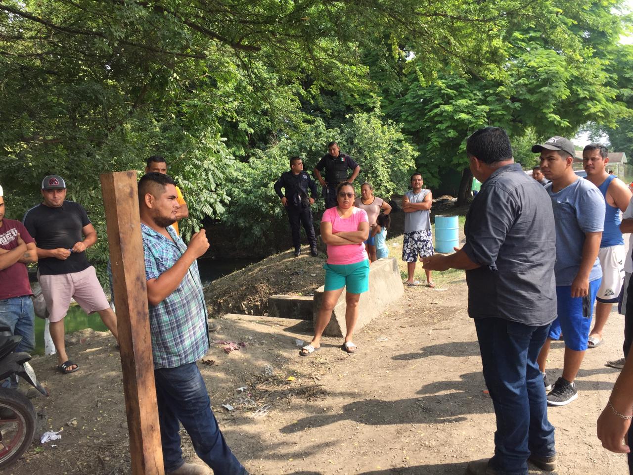 Jóvenes de Tambaca impiden la invasión de predio en la orilla de río