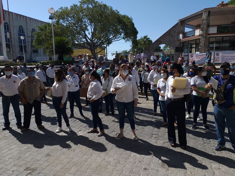 Trabajadores del Sindicato del Ciudad Valles exigen al ayuntamiento den cumplimiento al contrato laboral
