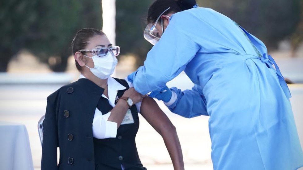 Alertan sobre falsas brigadas de vacunación de Pfizer en Quintana Roo