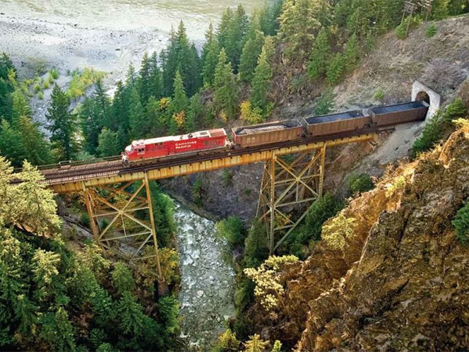 Conectará ferrocarril a México, EU y Canadá