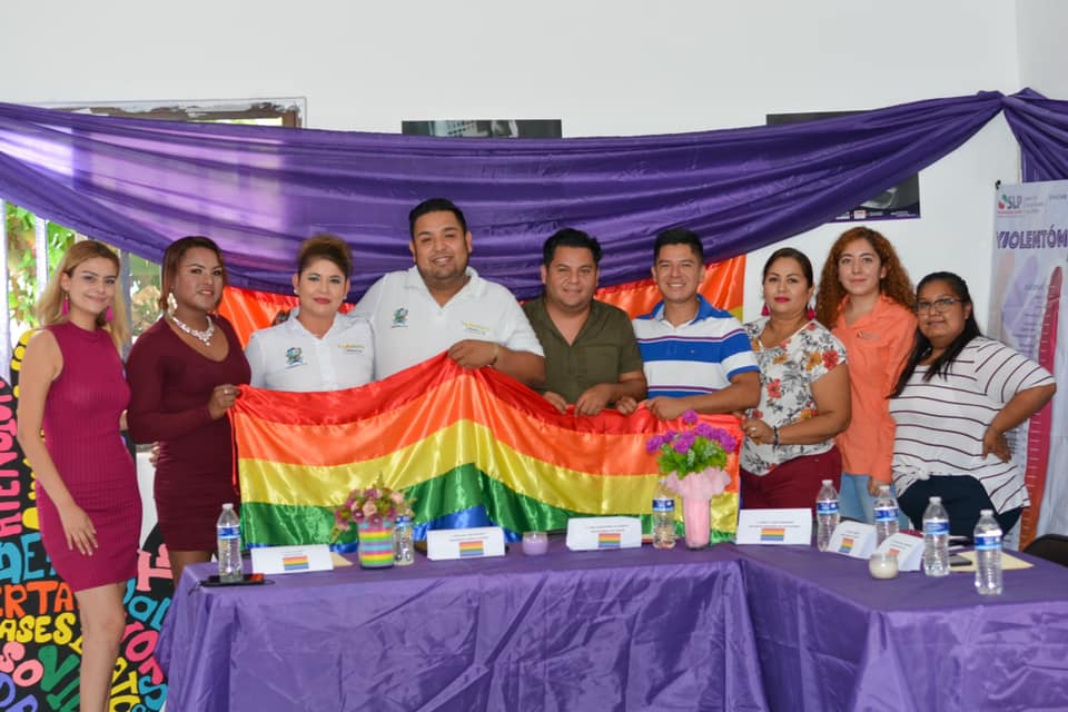 Ayuntamiento celebró el Día Internacional  LGBTTIQ+ con conferencias