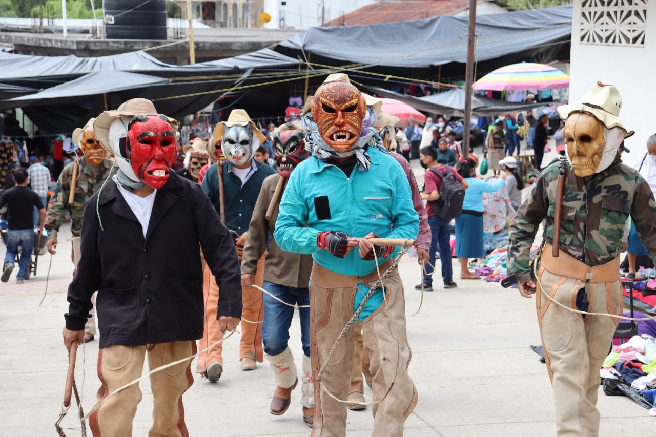 LA TOREADA DE LOS DIABLOS, GRAN ATRACTIVO DE SEMANA SANTA EN TANLAJÁS