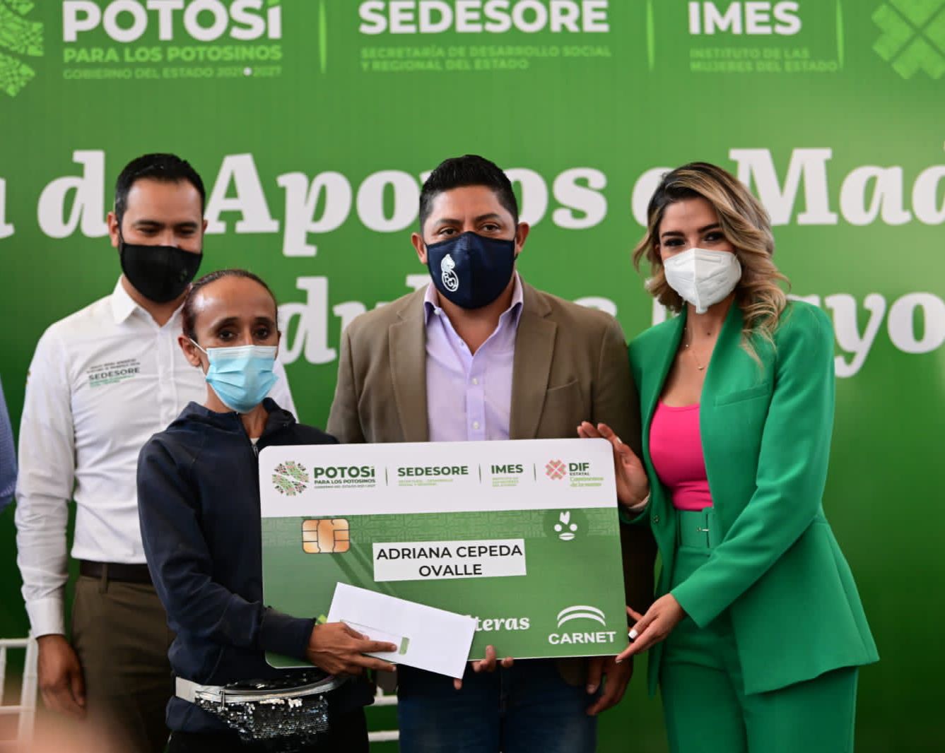 RICARDO GALLARDO INICIA ENTREGA DE APOYOS ECONÓMICOS A MADRES SOLTERAS Y ADULTOS MAYORES RICARDO GALLARDO INICIA ENTREGA DE APOYOS ECONÓMICOS A MADRES SOLTERAS Y ADULTOS MAYORES