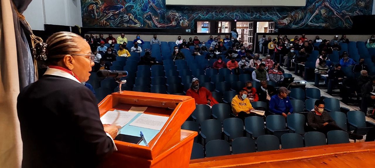 DOCENTES DE EDUCACIÓN FÍSICA DEL SEER SE ACTUALIZAN EN NUEVO MODELO EDUCATIVO