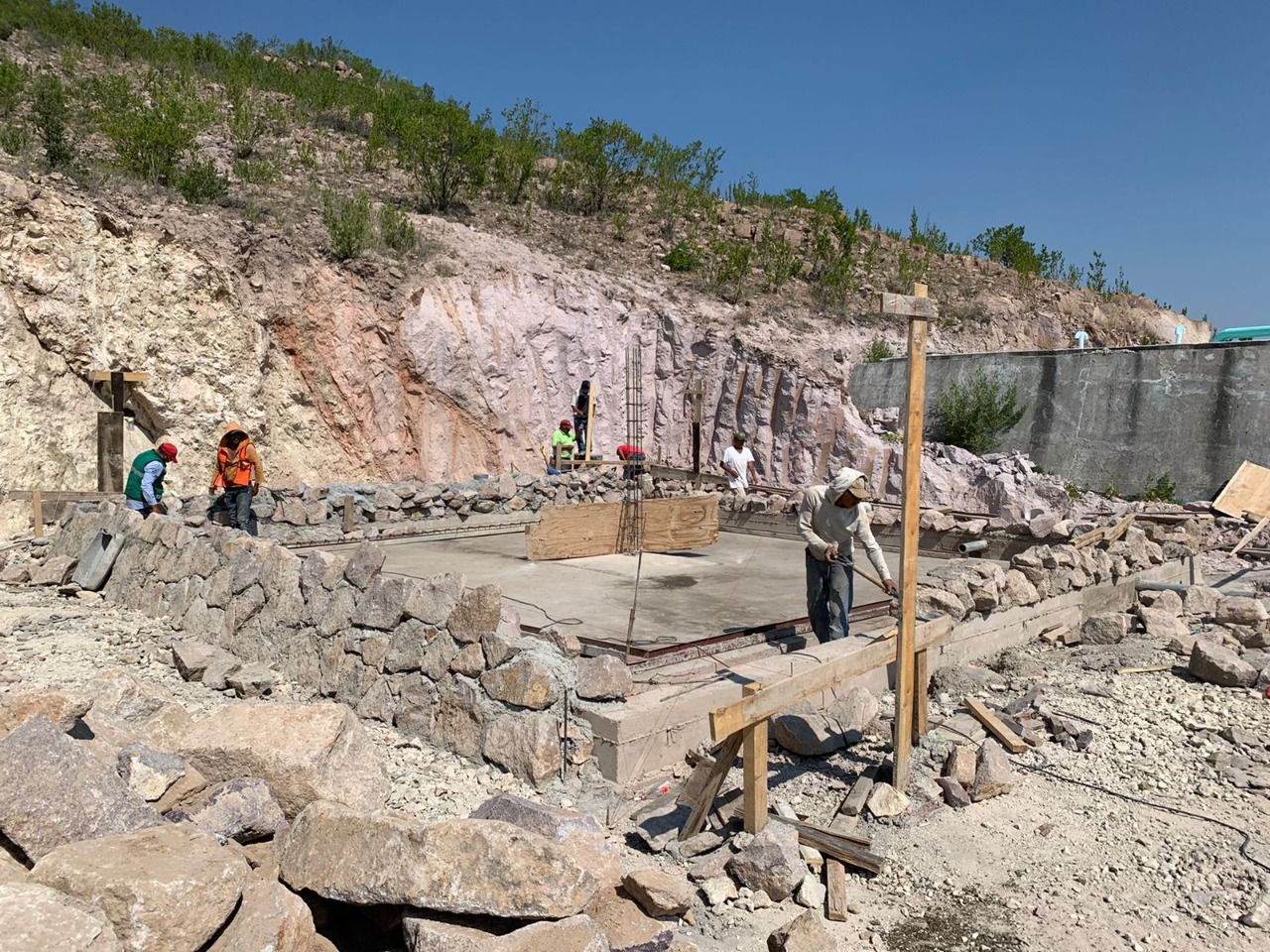 ESCALERILLAS PRONTO TENDRÁ AGUA POTABLE Y DRENAJE GRACIAS A LA VISIÓN DEL GOBIERNO EL CAMBIO ESCALERILLAS PRONTO TENDRÁ AGUA POTABLE Y DRENAJE GRACIAS A LA VISIÓN DEL GOBIERNO EL CAMBIO