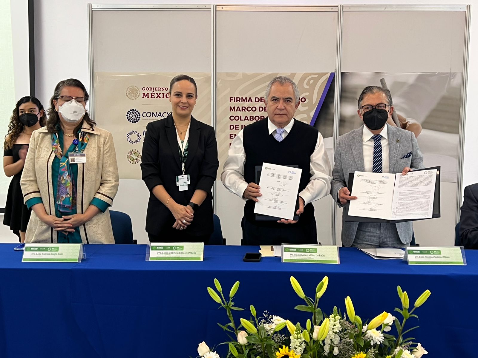 SALUD E IPICYT FIRMAN CONVENIO DE COLABORACIÓN PARA INVESTIGACIÓN EN SALUD MÓVIL SALUD E IPICYT FIRMAN CONVENIO DE COLABORACIÓN PARA INVESTIGACIÓN EN SALUD MÓVIL