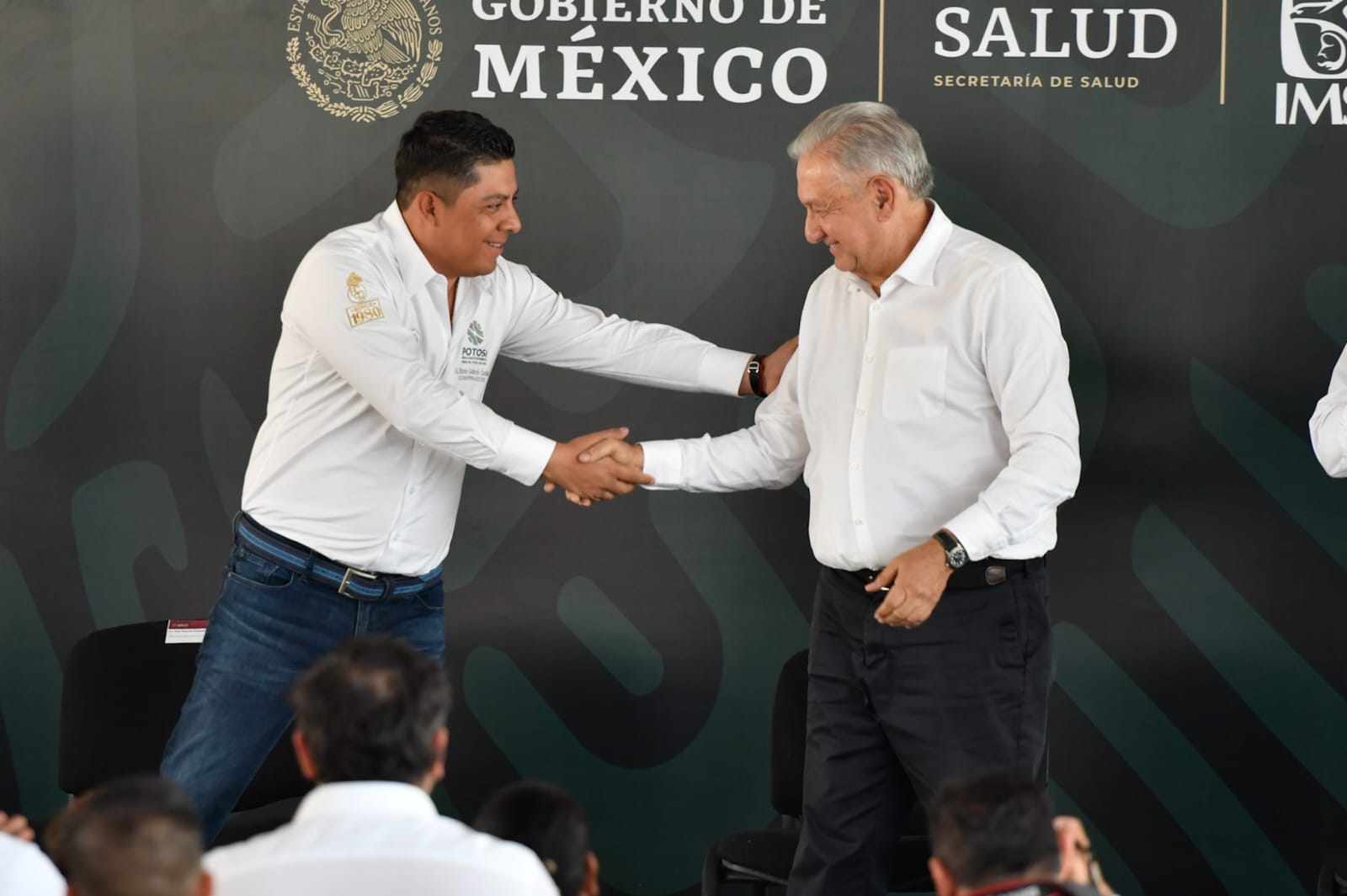 AMLO Y RICARDO GALLARDO GARANTIZAN SERVICIOS DE SALUD A POTOSINOS SIN SEGURIDAD SOCIAL