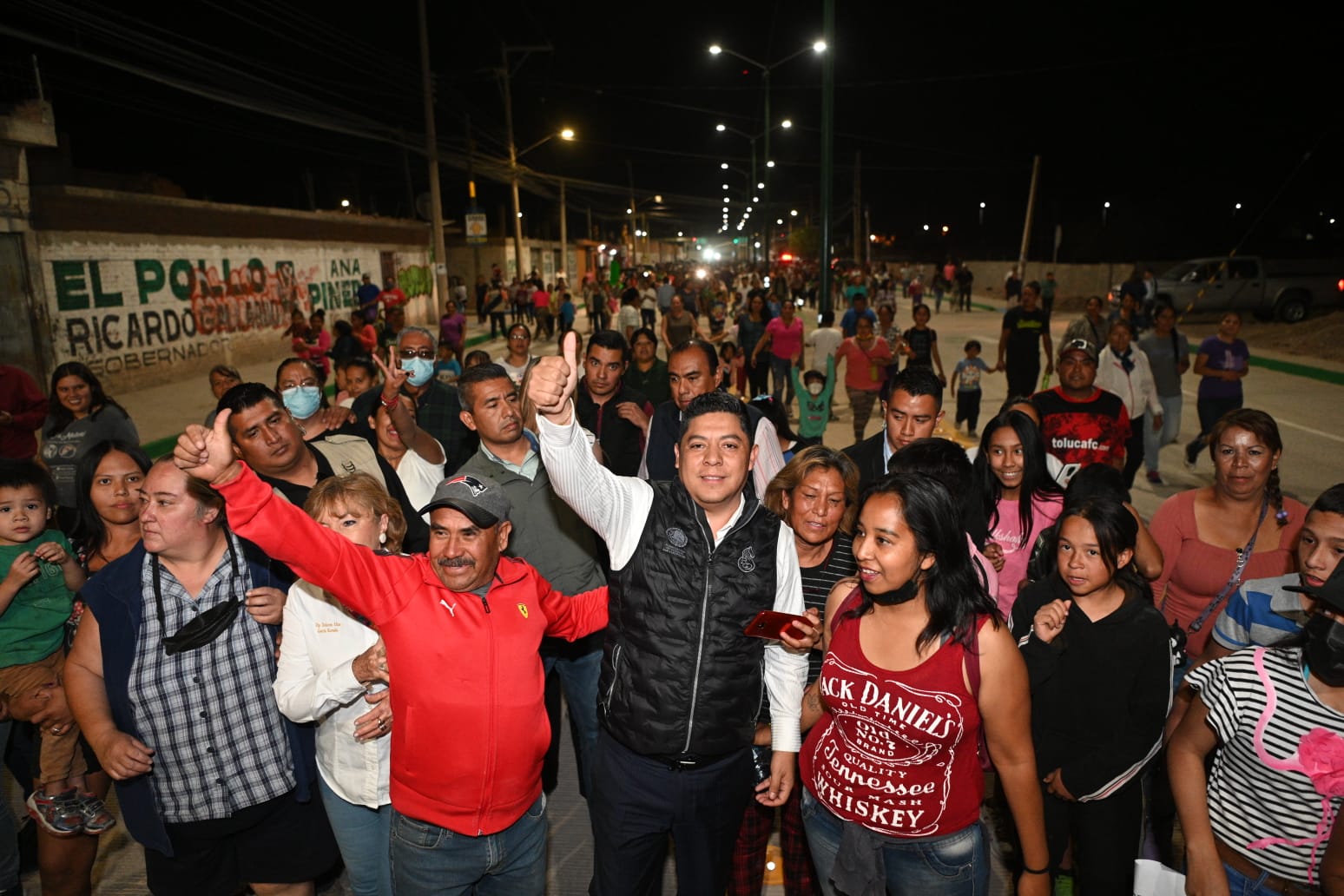 GALLARDO TRAE BENEFICIOS COMO NADIE: HABITANTES DE LAS FLORES Y LOS PINOS