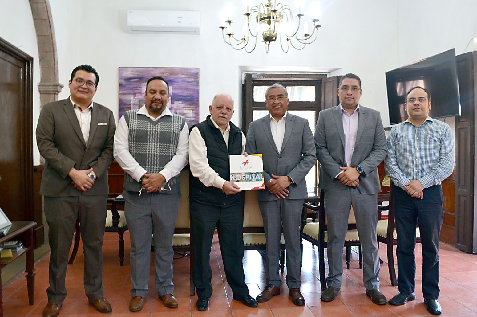 GOBIERNO DEL CAMBIO FORTALECE ATENCIÓN MÉDICA EN BENEFICIO DE TRABAJADORES ESTATALES