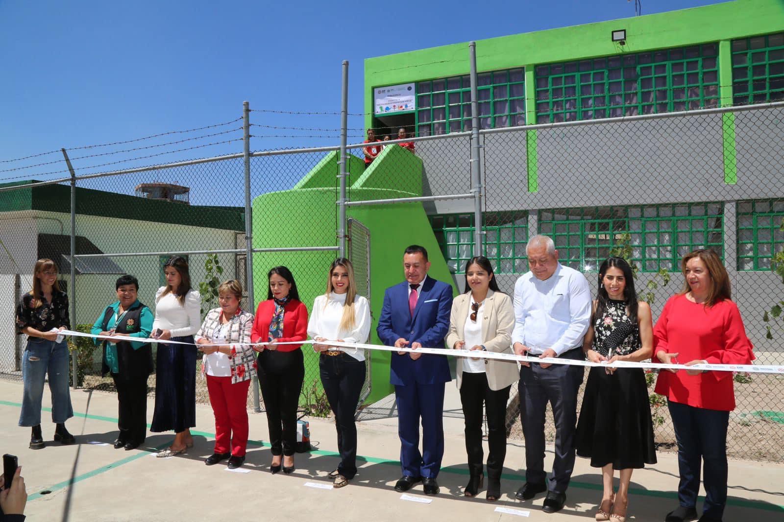 DIF ESTATAL INAUGURA SALA INFANTIL CON BIBLIOTECA-LUDOTECA EN PENAL DE LA PILA DIF ESTATAL INAUGURA SALA INFANTIL CON BIBLIOTECA-LUDOTECA EN PENAL DE LA PILA