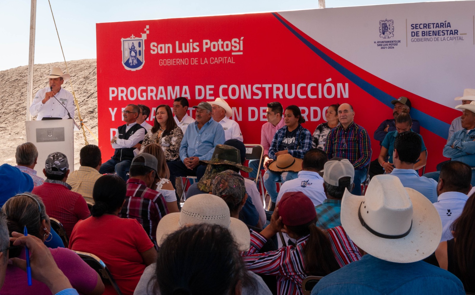 GOBIERNO DEL CAMBIO ACTIVÓ PROGRAMA CONTRA LA SEQUÍA EN SLP GOBIERNO DEL CAMBIO ACTIVÓ PROGRAMA CONTRA LA SEQUÍA EN SLP