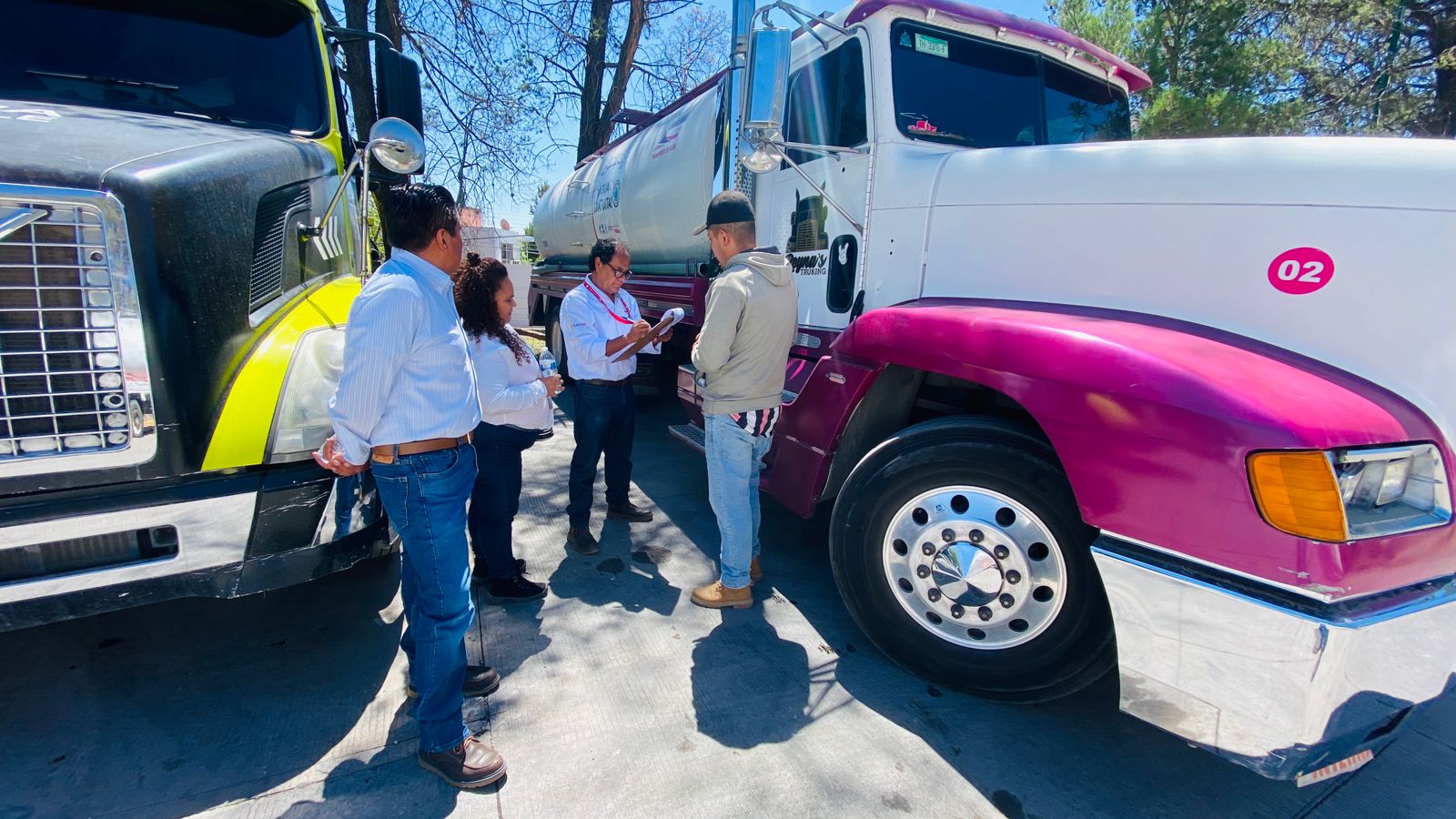 GOBIERNO ESTATAL REALIZA OPERATIVO DE REVISIÓN A PIPAS DE AGUA POTABLE GOBIERNO ESTATAL REALIZA OPERATIVO DE REVISIÓN A PIPAS DE AGUA POTABLE