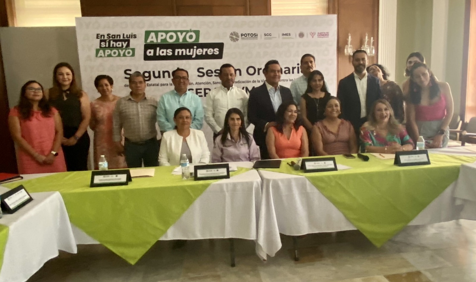 CON APOYO DEL ESTADO SE REFUERZA TRABAJO CONTRA LA VIOLENCIA A LAS MUJERES CON APOYO DEL ESTADO SE REFUERZA TRABAJO CONTRA LA VIOLENCIA A LAS MUJERES