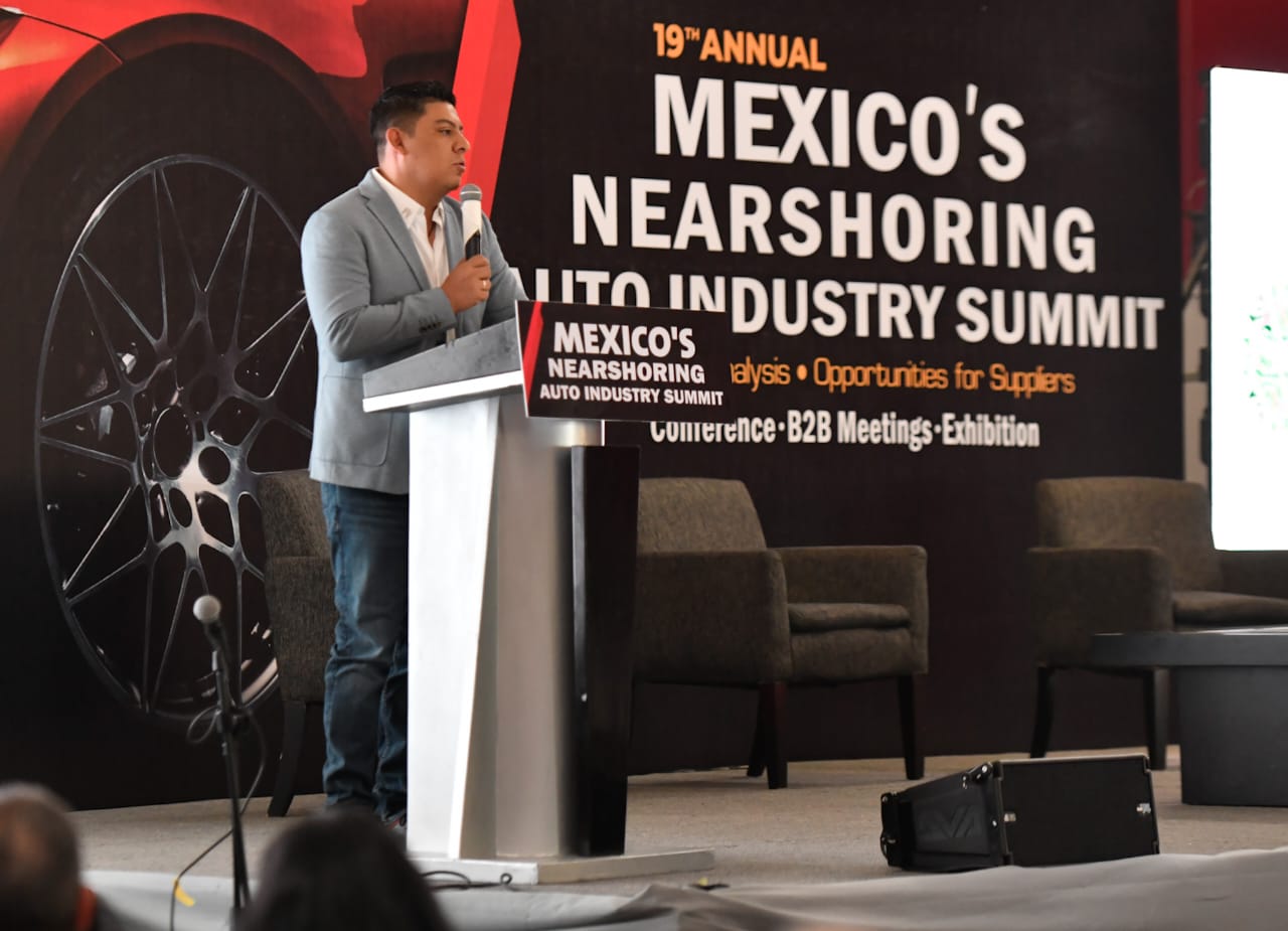 RICARDO GALLARDO REAFIRMA SU APOYO AL CLÚSTER AUTOMOTRIZ RICARDO GALLARDO REAFIRMA SU APOYO AL CLÚSTER AUTOMOTRIZ