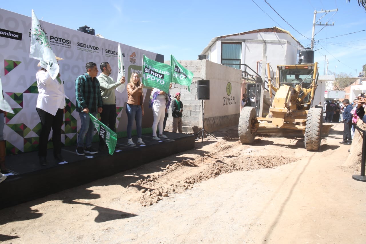 RICARDO GALLARDO LLEVA OBRAS Y ACCIONES A CERRO DE SAN PEDRO RICARDO GALLARDO LLEVA OBRAS Y ACCIONES A CERRO DE SAN PEDRO