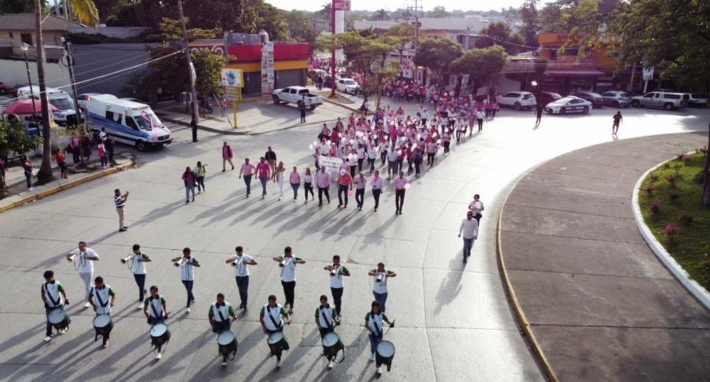 EMOTIVA CAMINATA EN CONMEMORACIÓN AL DÍA MUNDIAL DE LA LUCHA CONTRA EL CÁNCER DE MAMA