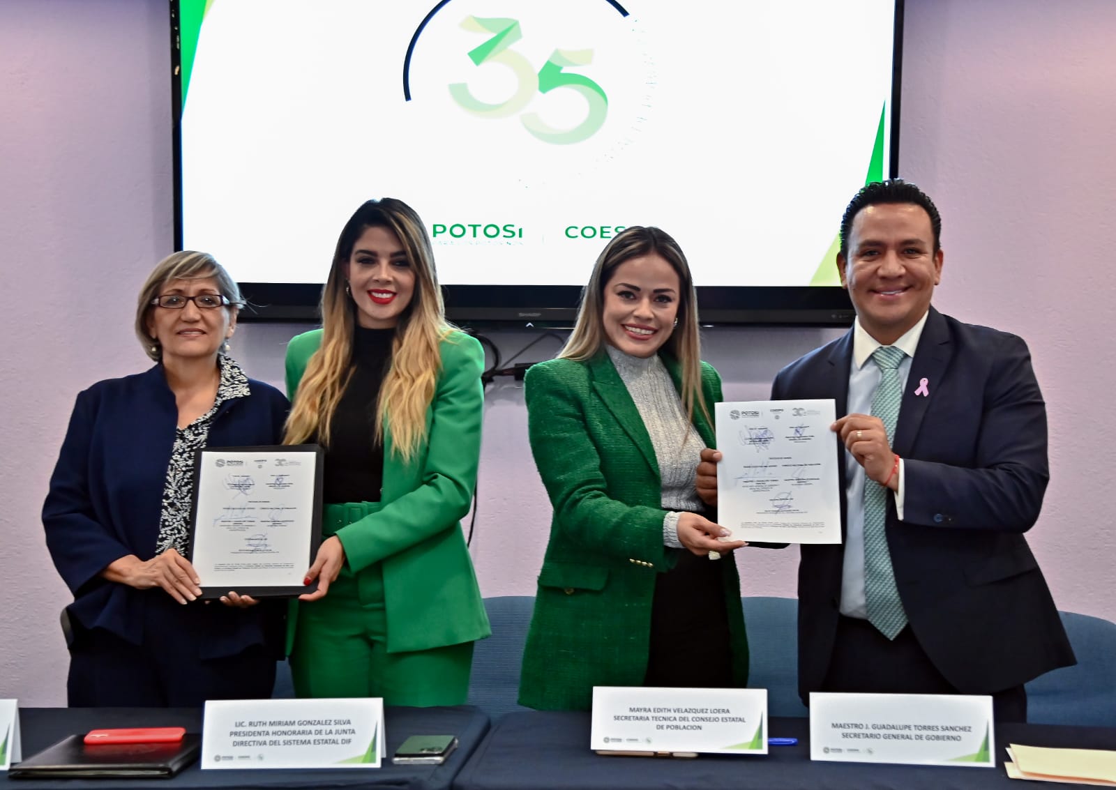 FEDERACIÓN RECONOCE APOYO ESTATAL A LA POLÍTICA DE POBLACIÓN EN SLP FEDERACIÓN RECONOCE APOYO ESTATAL A LA POLÍTICA DE POBLACIÓN EN SLP