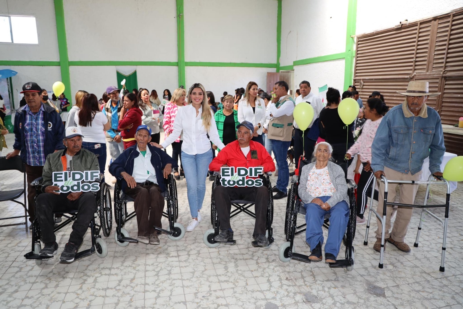 CON APOYO DEL DIF ESTATAL GOBIERNO LLEVA SERVICIOS DE SALUD A CATORCE CON APOYO DEL DIF ESTATAL GOBIERNO LLEVA SERVICIOS DE SALUD A CATORCE