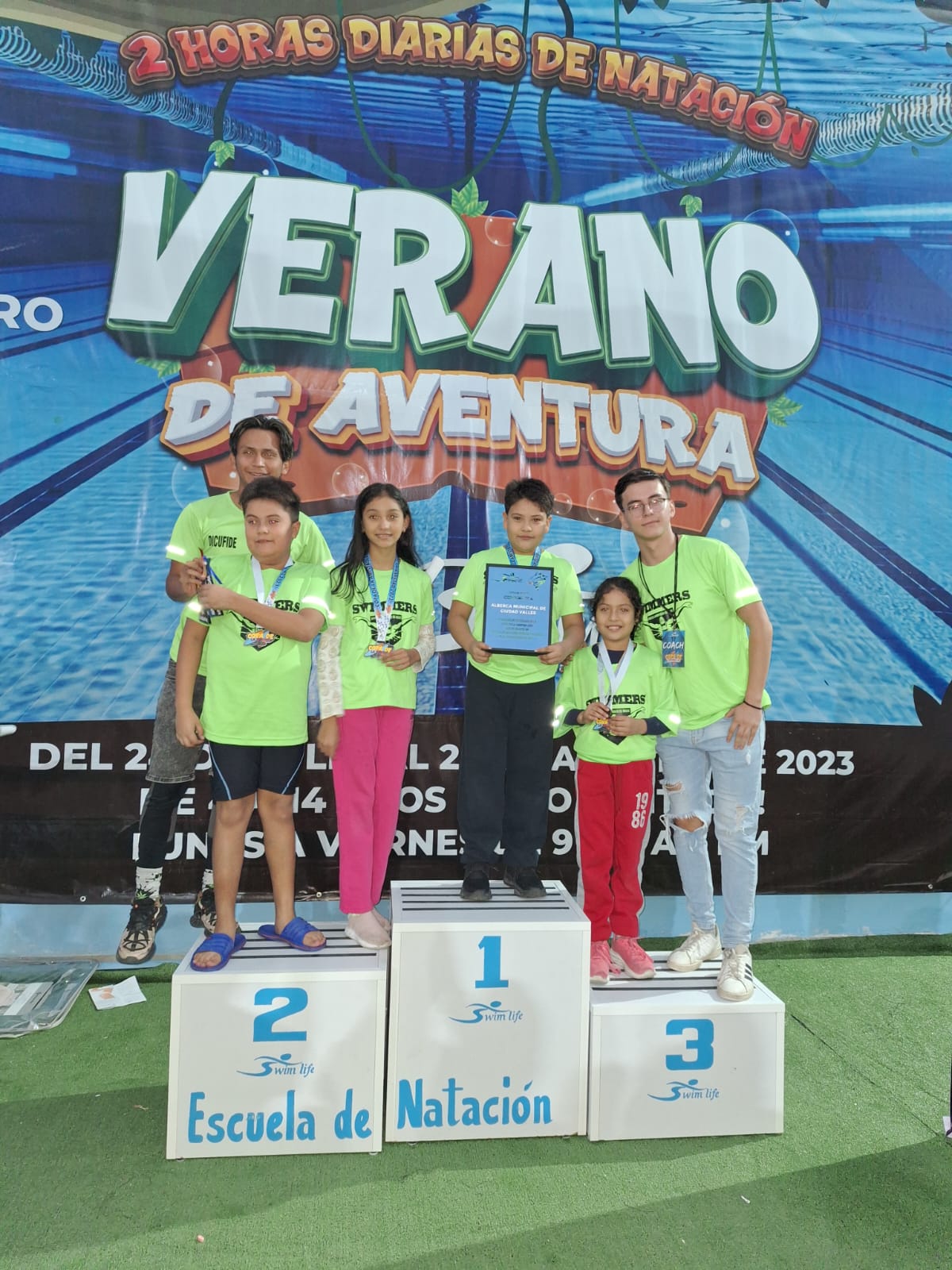 ALUMNOS DE LA ALBERCA OLÍMPICA MUNICIPAL PARTICIPARON EN COPA DE LA AMISTAD 2023