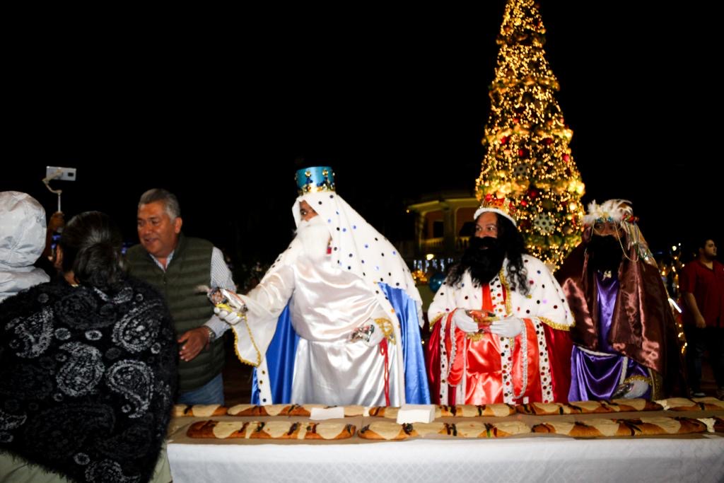 Espectacular festejo de Día de Reyes realizó el Ayuntamiento