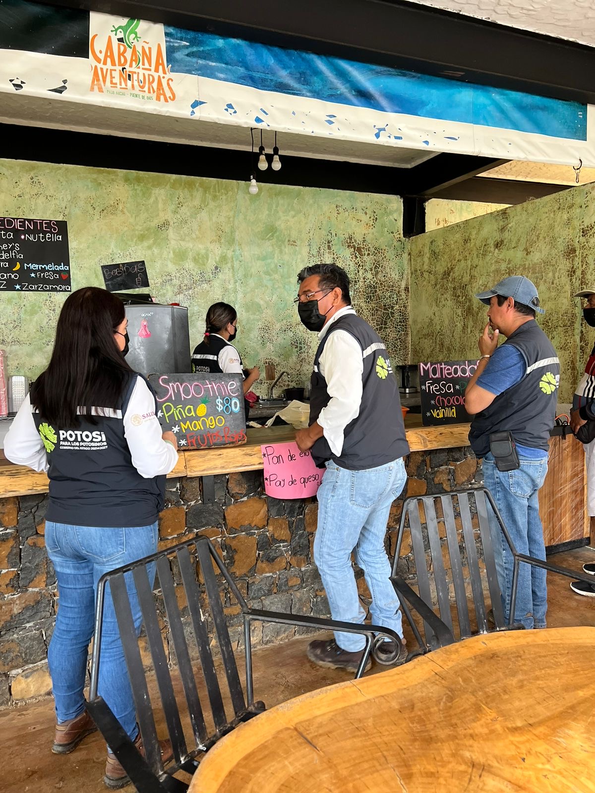 Salud Municipal y COEPRIS supervisaron venta de alimentos durante Semana Santa