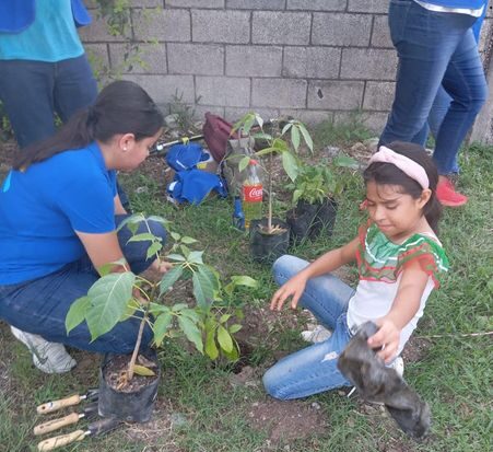 Ecología Municipal realiza reforestación en la Primaria Javier Calvillo