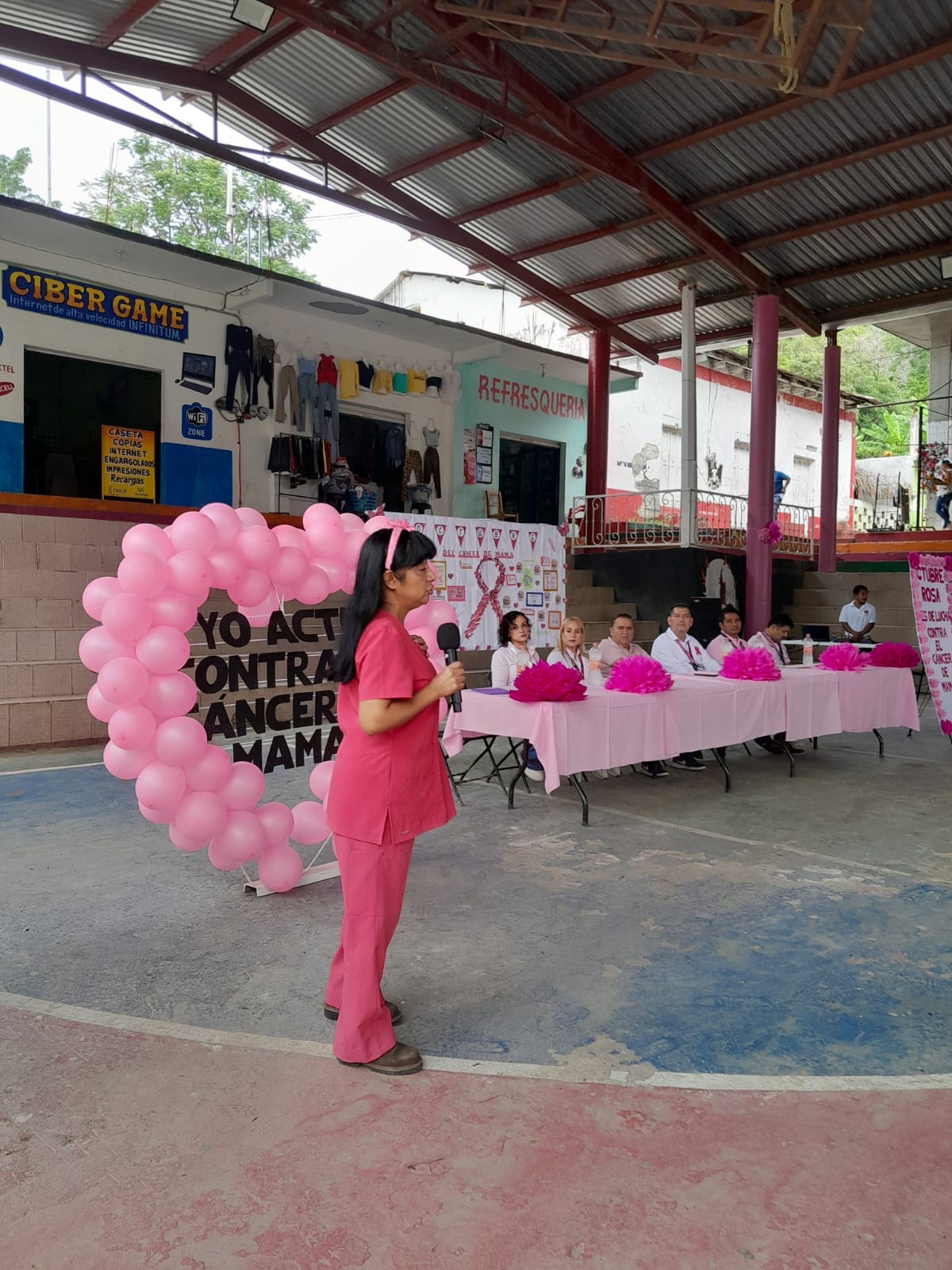 DIF Municipal realizó una caminata con motivo del Día Internacional de la Lucha Contra el Cáncer de Mama