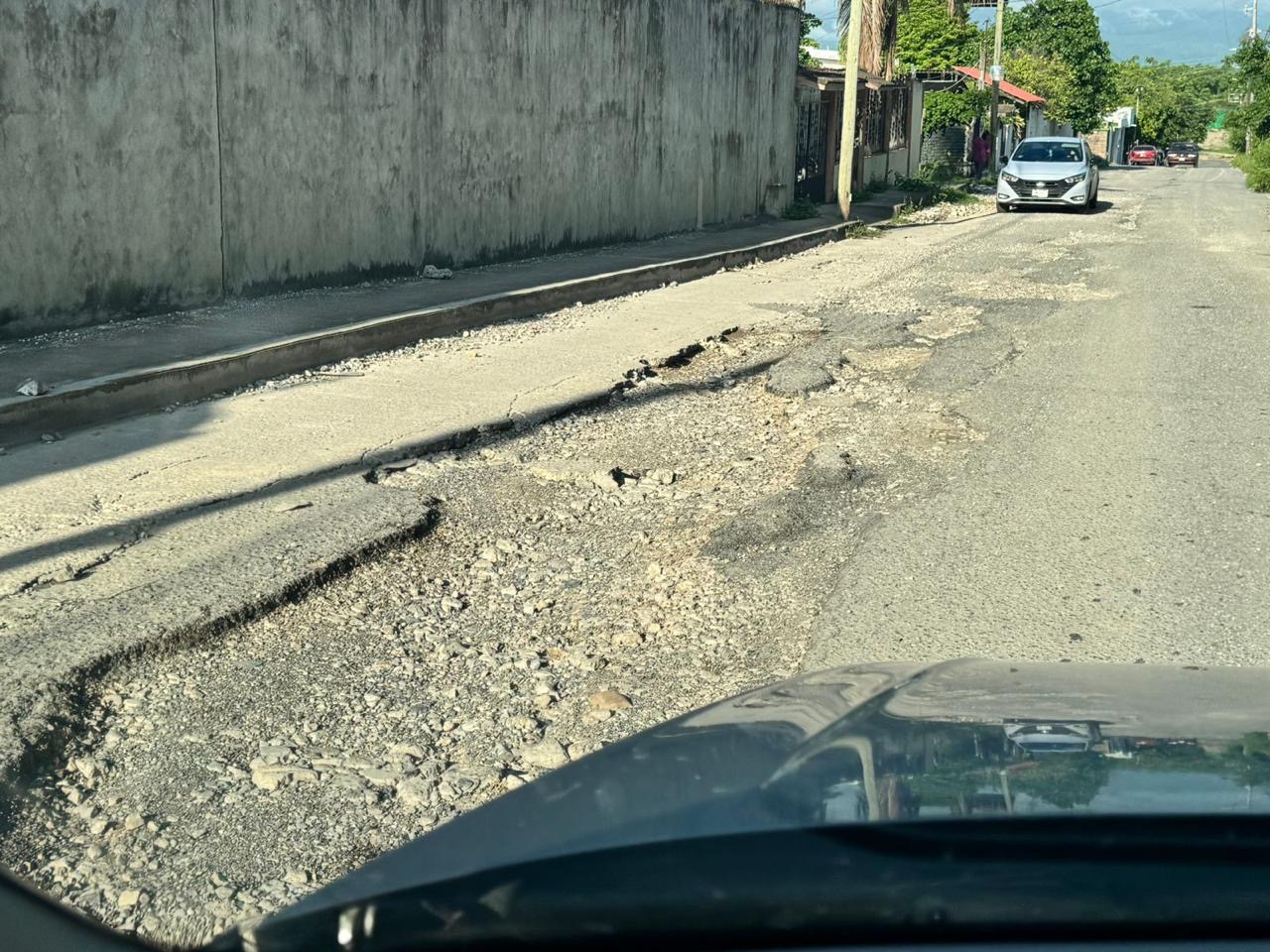 El 60% de las calles pavimentadas en Valles están en pésimas condiciones