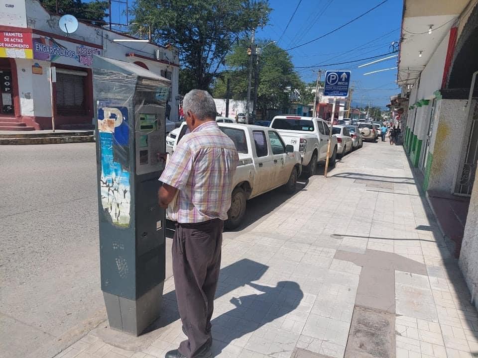 Llaman a protestar contra los parquímetros