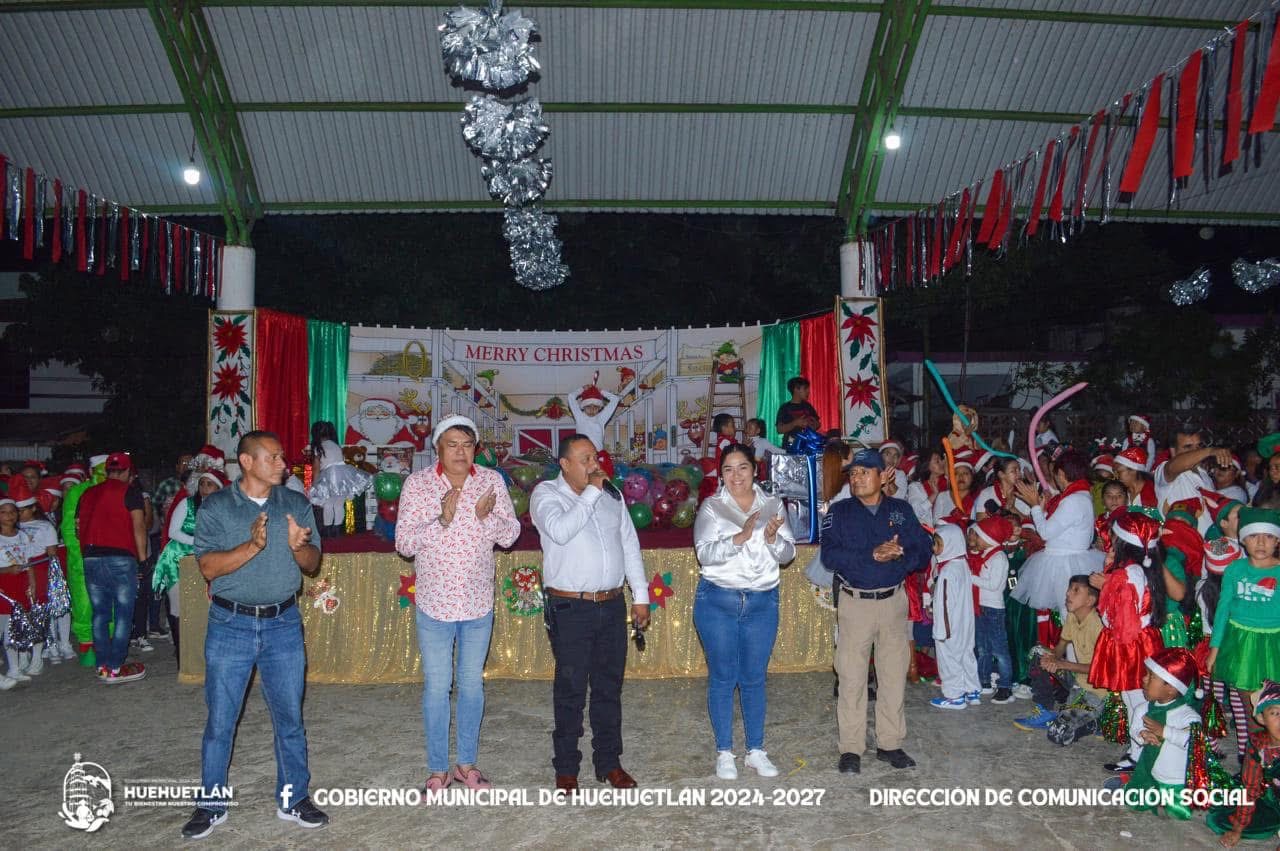 Huichihuayán celebró con alegría su Gran Posada Navideña