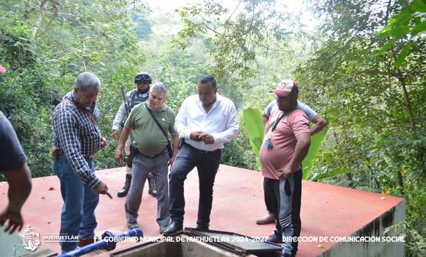 Presidente Municipal realiza visita a Tzineja para gestionar el abasto de agua potable