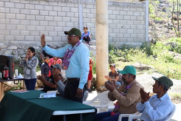 EN GIRA DE TRABAJO, CUAHUTÉMOC BALDERAS BENEFICIA DIRECTAMENTE A MAS DE 100 FAMILIAS EN LA ZONA TAMPAXAL