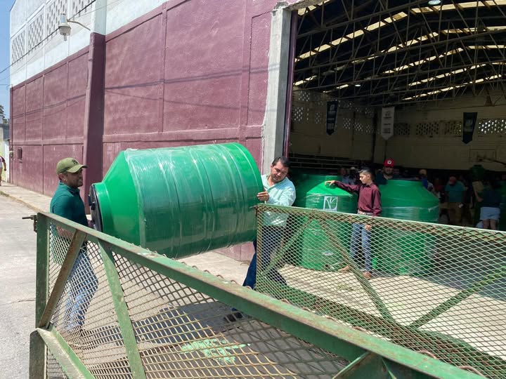 Esperan tercer paquete de rotoplas para familias de Tamasopo: CODESOL Esperan tercer paquete de rotoplas para familias de Tamasopo: CODESOL