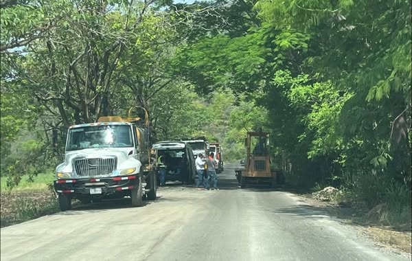 Mauricio Andrade destaca avances en la rehabilitación del camino Agua Buena – Tambaca Mauricio Andrade destaca avances en la rehabilitación del camino Agua Buena – Tambaca
