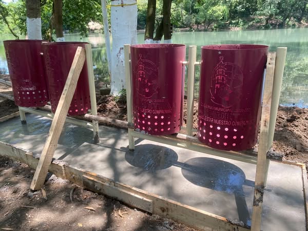 Inicia instalación de botes de basura en zonas turísticas Inicia instalación de botes de basura en zonas turísticas