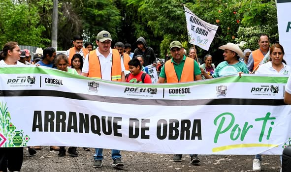 Arranca obra de pavimentación con concreto hidráulico en la Mohonera Arranca obra de pavimentación con concreto hidráulico en la Mohonera