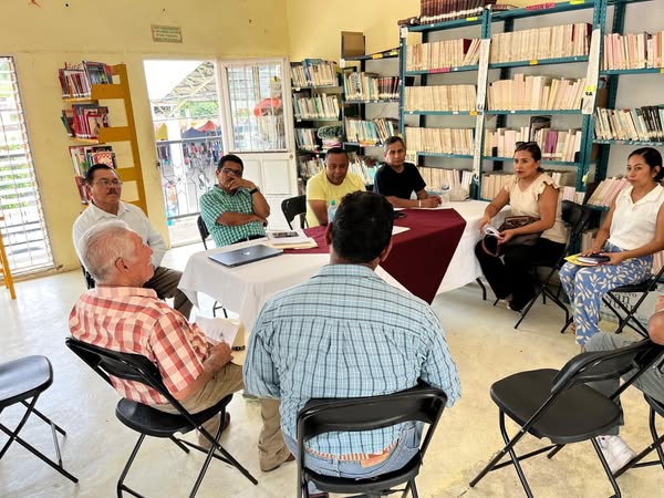 Alcalde se reúne con comité organizador de las fiestas patronales de El Nacimiento