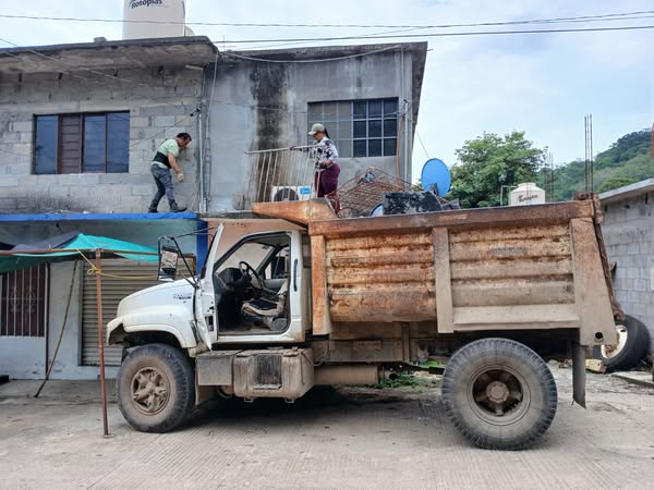 Inicia campaña de descacharrización en todo el municipio para combatir mosquitos transmisores de enfermedades