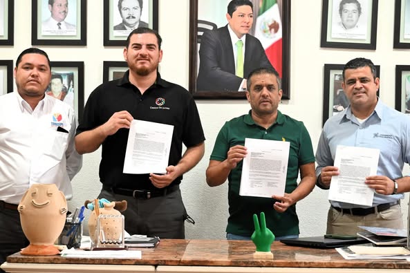 Ayuntamiento firma convenio con la Universidad Tangamanga para becar a estudiantes