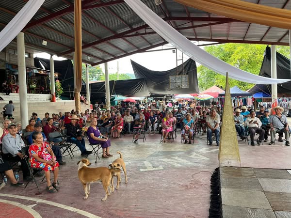 DIF Municipal y Ayuntamiento celebran el Día del Adulto Mayor con emotivo convivio