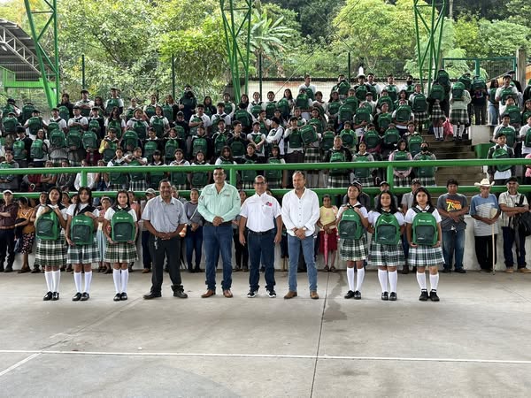Temo Balderas Inicia Programa Alimentario en la zona de Tamapatz